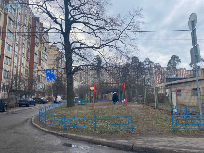 Продаж 1 кімнатної квартири (36,6/14,2/7,2), 7 пов. 9 пов. будинку, <a class="location-link" href="/kiev/" title="Недвижимость Київ">Київ</a>, <a class="location-link" href="/kiev/svyatoshinskij/" title="Недвижимость Святошинський район">Святошинський р-н</a>, Чернобыльская ул. (изображение 2)