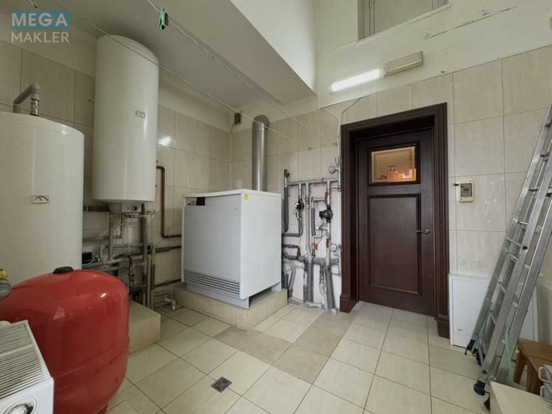 Продаж дома, 1 поверх, 550 кв.м, 10 кімнат, ділянка 38 соток, <a class="location-link" href="/pogreby-selo-kv-brovarskij-rajon/" title="Недвижимость Погреби">Погреби</a>, Європейська (изображение 14)