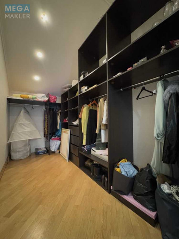 Продаж дома, 1 поверх, 550 кв.м, 10 кімнат, ділянка 38 соток, <a class="location-link" href="/pogreby-selo-kv-brovarskij-rajon/" title="Недвижимость Погреби">Погреби</a>, Європейська (изображение 17)