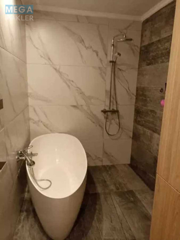 Оренда 2 кімнатної квартири, <a class="location-link" href="/kiev/" title="Недвижимость Київ">Київ</a>, <a class="location-link" href="/kiev/solomenskij/" title="Недвижимость Солом'янський район">Солом'янський р-н</a>, Вацлава Гавела бульв., 9 (изображение 12)