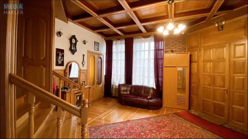 Продаж дома, 3 поверху, 807 кв.м, 7 кімнат, ділянка 10 соток, <a class="location-link" href="/kiev/" title="Недвижимость Київ">Київ</a>, <a class="location-link" href="/kiev/svyatoshinskij/" title="Недвижимость Святошинський район">Святошинський р-н</a>, Жовтнева вул., 17 (изображение 3)