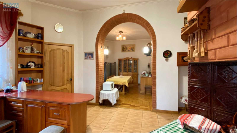 Продаж дома, 3 поверху, 807 кв.м, 7 кімнат, ділянка 10 соток, <a class="location-link" href="/kiev/" title="Недвижимость Київ">Київ</a>, <a class="location-link" href="/kiev/svyatoshinskij/" title="Недвижимость Святошинський район">Святошинський р-н</a>, Жовтнева вул., 17 (изображение 9)