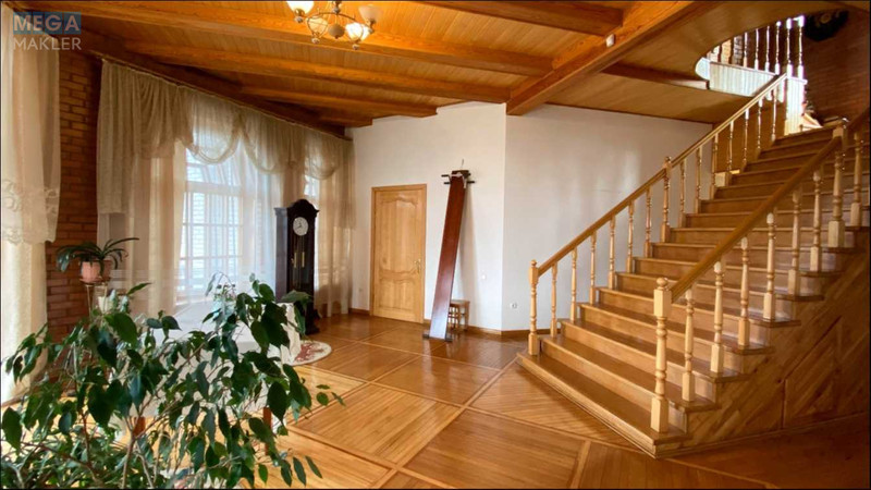 Продаж дома, 3 поверху, 807 кв.м, 7 кімнат, ділянка 10 соток, <a class="location-link" href="/kiev/" title="Недвижимость Київ">Київ</a>, <a class="location-link" href="/kiev/svyatoshinskij/" title="Недвижимость Святошинський район">Святошинський р-н</a>, Жовтнева вул., 17 (изображение 13)