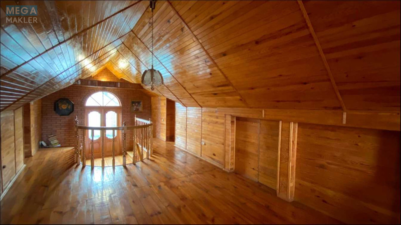 Продаж дома, 3 поверху, 807 кв.м, 7 кімнат, ділянка 10 соток, <a class="location-link" href="/kiev/" title="Недвижимость Київ">Київ</a>, <a class="location-link" href="/kiev/svyatoshinskij/" title="Недвижимость Святошинський район">Святошинський р-н</a>, Жовтнева вул., 17 (изображение 17)