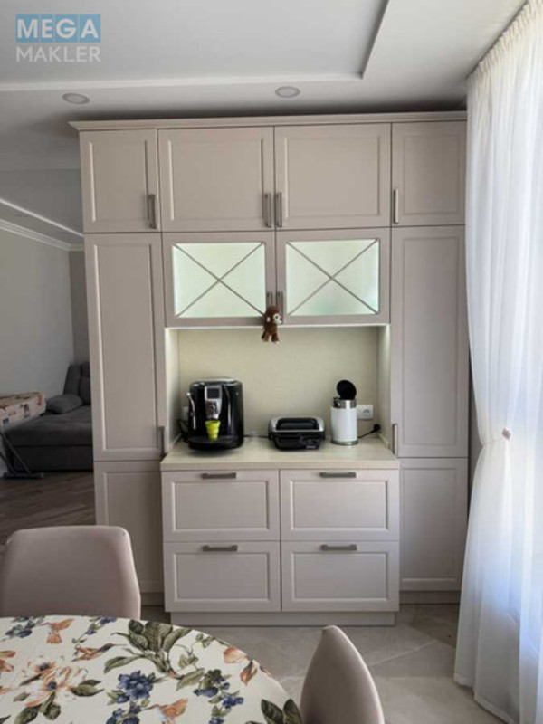 Продаж 4 кімнатної квартири (127/60/16), 16 пов. 17 пов. будинку, <a class="location-link" href="/kiev/" title="Недвижимость Київ">Київ</a>, <a class="location-link" href="/kiev/shevchenkovskij/" title="Недвижимость Шевченківський район">Шевченківський р-н</a>, Перемоги просп., 67-Г (изображение 4)