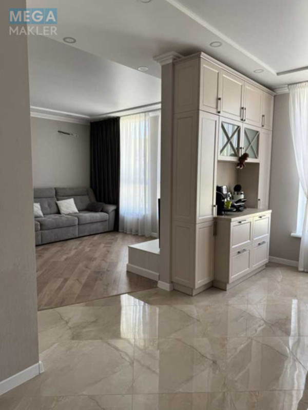 Продаж 4 кімнатної квартири (127/60/16), 16 пов. 17 пов. будинку, <a class="location-link" href="/kiev/" title="Недвижимость Київ">Київ</a>, <a class="location-link" href="/kiev/shevchenkovskij/" title="Недвижимость Шевченківський район">Шевченківський р-н</a>, Перемоги просп., 67-Г (изображение 6)