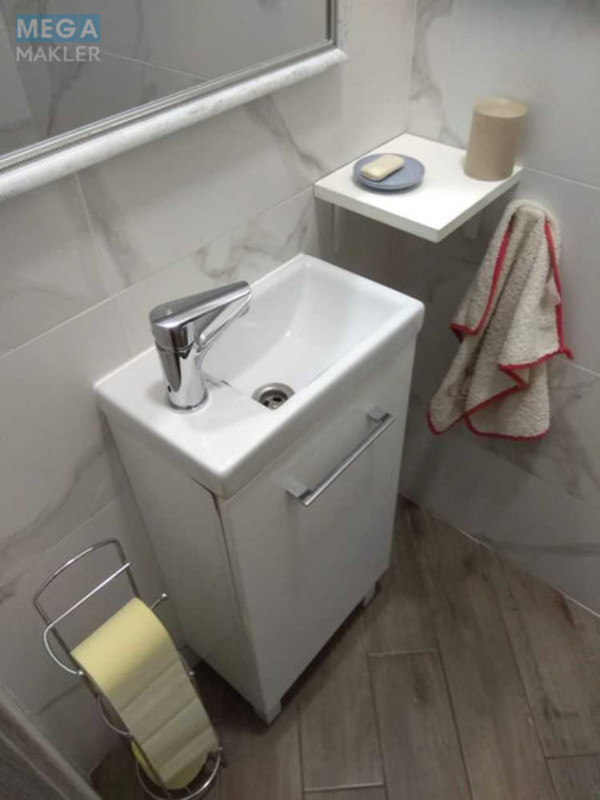 Продаж 3 кімнатної квартири (72,8/?/28), 1 пов. 5 пов. будинку, <a class="location-link" href="/kiev/" title="Недвижимость Київ">Київ</a>, <a class="location-link" href="/kiev/goloseevskij/" title="Недвижимость Голосіївський район">Голосіївський р-н</a>, Академика Вильямса ул. (изображение 9)