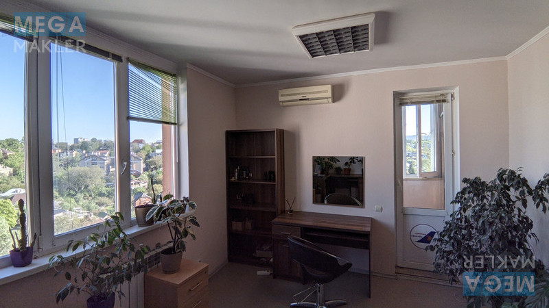 Продаж 4 кімнатної квартири (105/55/17), 15 пов. 18 пов. будинку, <a class="location-link" href="/kiev/" title="Недвижимость Київ">Київ</a>, <a class="location-link" href="/kiev/goloseevskij/" title="Недвижимость Голосіївський район">Голосіївський р-н</a>, пр. Лобановського 126-Г ( <img src="https://megamakler.com.ua/metro/0000ff.gif" alt="" class="metro" /> м. Демеевская ) (изображение 7)