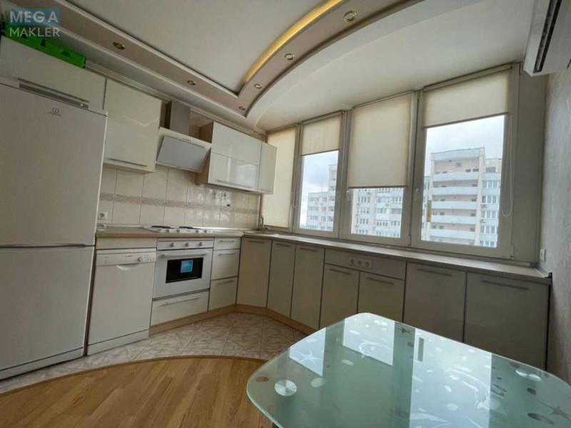 Оренда 1 кімнатної квартири, <a class="location-link" href="/kiev/" title="Недвижимость Київ">Київ</a>, <a class="location-link" href="/kiev/shevchenkovskij/" title="Недвижимость Шевченківський район">Шевченківський р-н</a>, Сікорського вул., 1б (изображение 3)