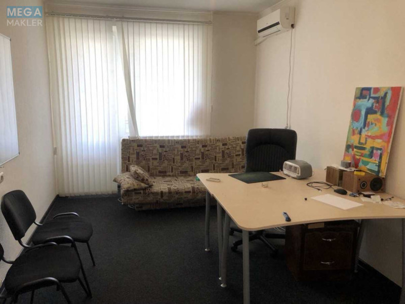 Продаж 3 кімнатної квартири (80/51/8), 3 пов. 9 пов. будинку, <a class="location-link" href="/kiev/" title="Недвижимость Київ">Київ</a>, <a class="location-link" href="/kiev/shevchenkovskij/" title="Недвижимость Шевченківський район">Шевченківський р-н</a>, Малая Житомирская ул., 10 (изображение 5)