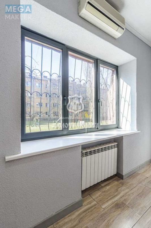 Продаж комерційної нерухомості, 65 кв.м, под офис, <a class="location-link" href="/kiev/" title="Недвижимость Київ">Київ</a>, <a class="location-link" href="/kiev/solomenskij/" title="Недвижимость Солом'янський район">Солом'янський р-н</a>, Вузівська вул., 4 (изображение 4)