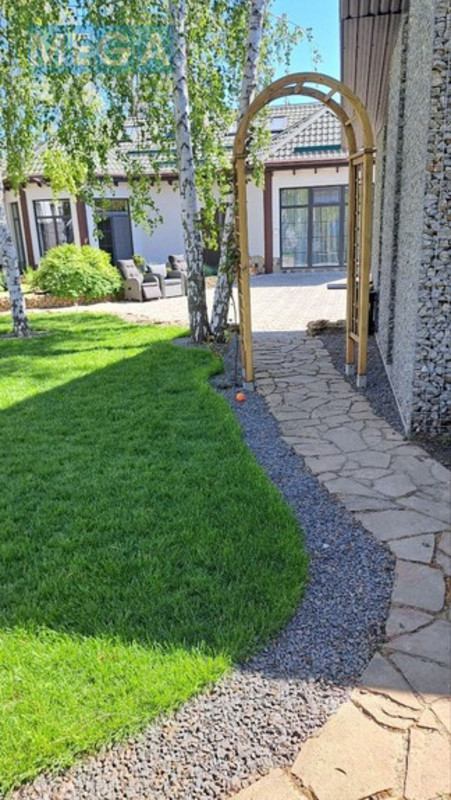 Продаж дома, 2 поверху, 220 кв.м, 4 кімнати, люкс, ділянка 10 соток, <a class="location-link" href="/odessa/" title="Недвижимость Одеса">Одеса</a>, <a class="location-link" href="/odessa/kievskij/" title="Недвижимость Київський район">Київський р-н</a>, Таірова 40 (изображение 11)