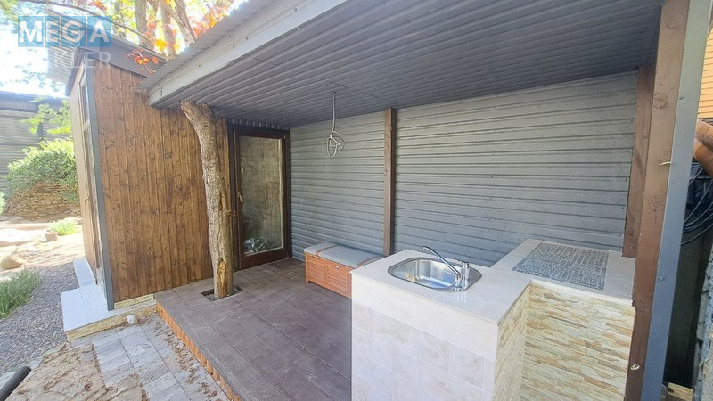 Продаж дома, 2 поверху, 220 кв.м, 4 кімнати, люкс, ділянка 10 соток, <a class="location-link" href="/odessa/" title="Недвижимость Одеса">Одеса</a>, <a class="location-link" href="/odessa/kievskij/" title="Недвижимость Київський район">Київський р-н</a>, Таірова 40 (изображение 30)