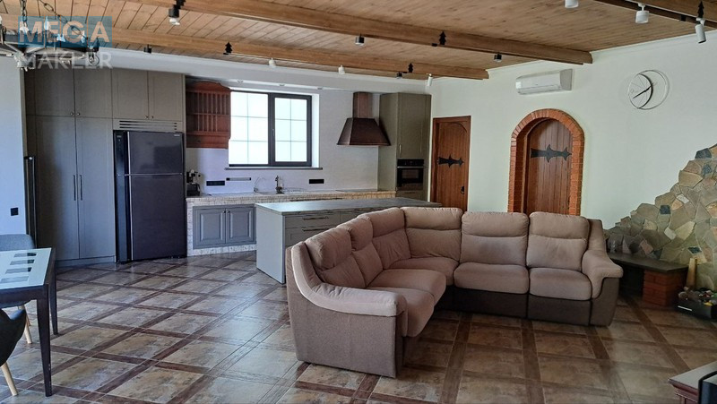 Продаж дома, 2 поверху, 220 кв.м, 4 кімнати, люкс, ділянка 10 соток, <a class="location-link" href="/odessa/" title="Недвижимость Одеса">Одеса</a>, <a class="location-link" href="/odessa/kievskij/" title="Недвижимость Київський район">Київський р-н</a>, Таірова 40 (изображение 37)