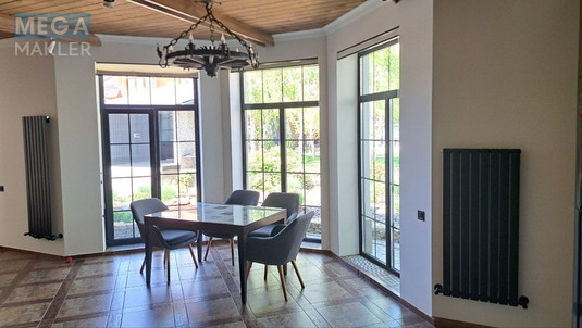 Продаж дома, 2&nbsp;поверху, 220&nbsp;кв.м, 4&nbsp;кімнати, люкс, ділянка 10&nbsp;соток, <a class="location-link" href="/odessa/" title="Недвижимость Одеса">Одеса</a>, <a class="location-link" href="/odessa/kievskij/" title="Недвижимость Київський район">Київський р-н</a>, Таірова 40 (изображение 40)