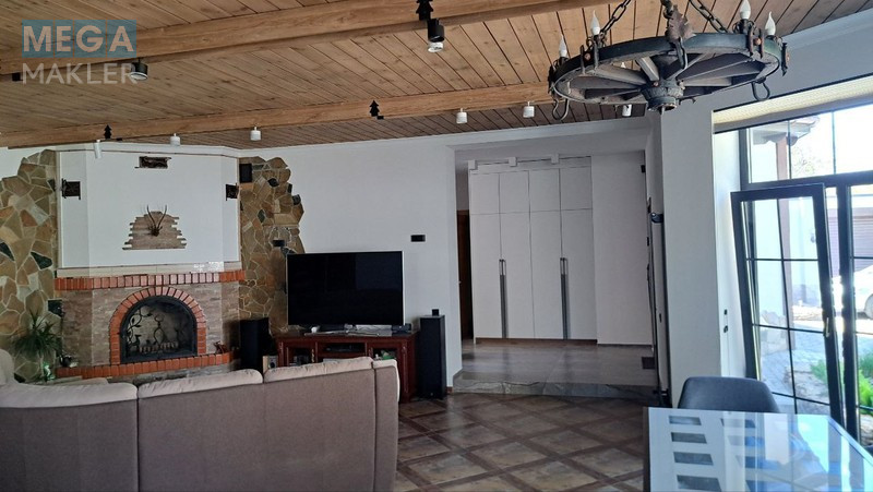 Продаж дома, 2 поверху, 220 кв.м, 4 кімнати, люкс, ділянка 10 соток, <a class="location-link" href="/odessa/" title="Недвижимость Одеса">Одеса</a>, <a class="location-link" href="/odessa/kievskij/" title="Недвижимость Київський район">Київський р-н</a>, Таірова 40 (изображение 42)