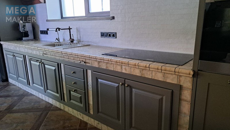 Продаж дома, 2 поверху, 220 кв.м, 4 кімнати, люкс, ділянка 10 соток, <a class="location-link" href="/odessa/" title="Недвижимость Одеса">Одеса</a>, <a class="location-link" href="/odessa/kievskij/" title="Недвижимость Київський район">Київський р-н</a>, Таірова 40 (изображение 43)