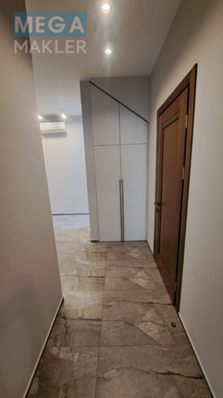 Продаж дома, 2 поверху, 220 кв.м, 4 кімнати, люкс, ділянка 10 соток, <a class="location-link" href="/odessa/" title="Недвижимость Одеса">Одеса</a>, <a class="location-link" href="/odessa/kievskij/" title="Недвижимость Київський район">Київський р-н</a>, Таірова 40 (изображение 49)
