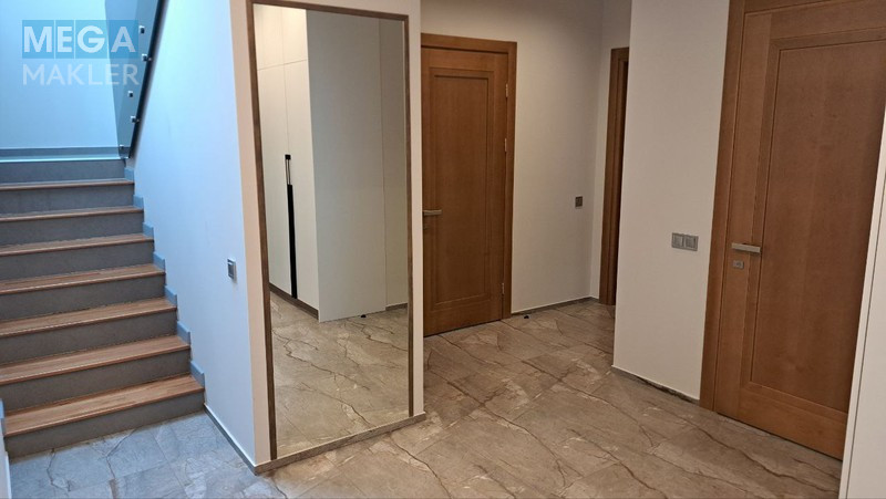 Продаж дома, 2 поверху, 220 кв.м, 4 кімнати, люкс, ділянка 10 соток, <a class="location-link" href="/odessa/" title="Недвижимость Одеса">Одеса</a>, <a class="location-link" href="/odessa/kievskij/" title="Недвижимость Київський район">Київський р-н</a>, Таірова 40 (изображение 50)