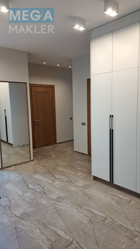 Продаж дома, 2 поверху, 220 кв.м, 4 кімнати, люкс, ділянка 10 соток, <a class="location-link" href="/odessa/" title="Недвижимость Одеса">Одеса</a>, <a class="location-link" href="/odessa/kievskij/" title="Недвижимость Київський район">Київський р-н</a>, Таірова 40 (изображение 51)
