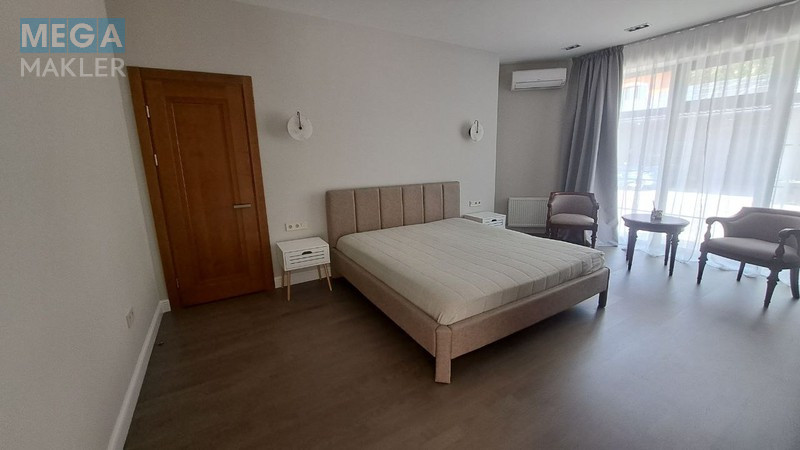 Продаж дома, 2 поверху, 220 кв.м, 4 кімнати, люкс, ділянка 10 соток, <a class="location-link" href="/odessa/" title="Недвижимость Одеса">Одеса</a>, <a class="location-link" href="/odessa/kievskij/" title="Недвижимость Київський район">Київський р-н</a>, Таірова 40 (изображение 53)