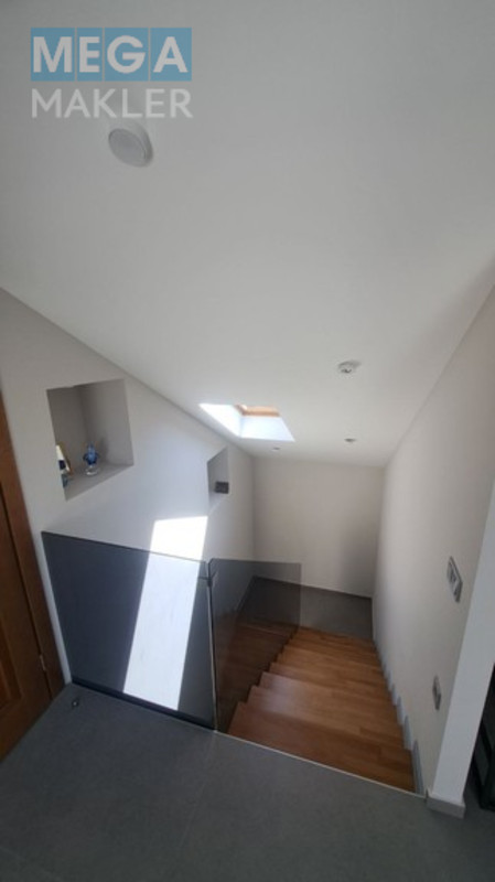 Продаж дома, 2 поверху, 220 кв.м, 4 кімнати, люкс, ділянка 10 соток, <a class="location-link" href="/odessa/" title="Недвижимость Одеса">Одеса</a>, <a class="location-link" href="/odessa/kievskij/" title="Недвижимость Київський район">Київський р-н</a>, Таірова 40 (изображение 65)