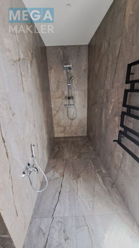 Продаж дома, 2 поверху, 220 кв.м, 4 кімнати, люкс, ділянка 10 соток, <a class="location-link" href="/odessa/" title="Недвижимость Одеса">Одеса</a>, <a class="location-link" href="/odessa/kievskij/" title="Недвижимость Київський район">Київський р-н</a>, Таірова 40 (изображение 82)