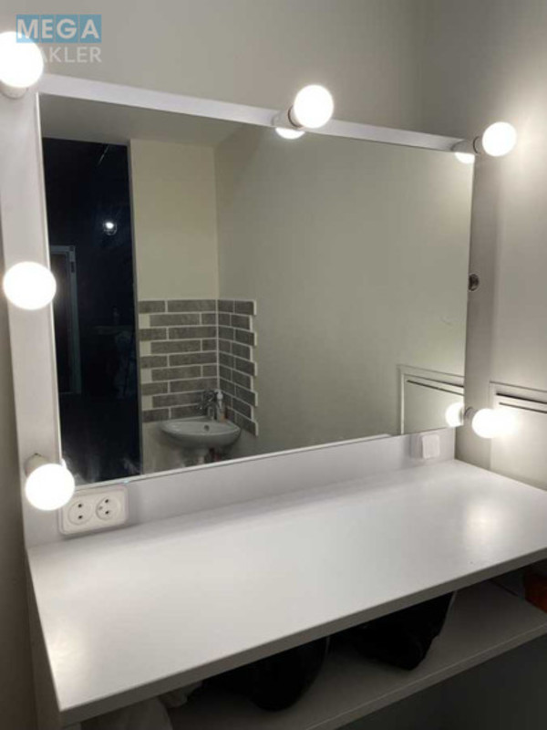 Продаж комерційної нерухомості, 107 кв.м, под офис, <a class="location-link" href="/kiev/" title="Недвижимость Київ">Київ</a>, <a class="location-link" href="/kiev/podolskij/" title="Недвижимость Подільський район">Подільський р-н</a>, Кирилівська вул., 31б (изображение 4)