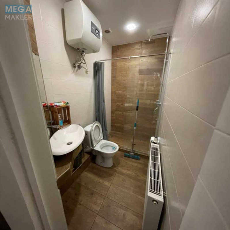 Продаж комерційної нерухомості, 107 кв.м, под офис, <a class="location-link" href="/kiev/" title="Недвижимость Київ">Київ</a>, <a class="location-link" href="/kiev/podolskij/" title="Недвижимость Подільський район">Подільський р-н</a>, Кирилівська вул., 31б (изображение 10)