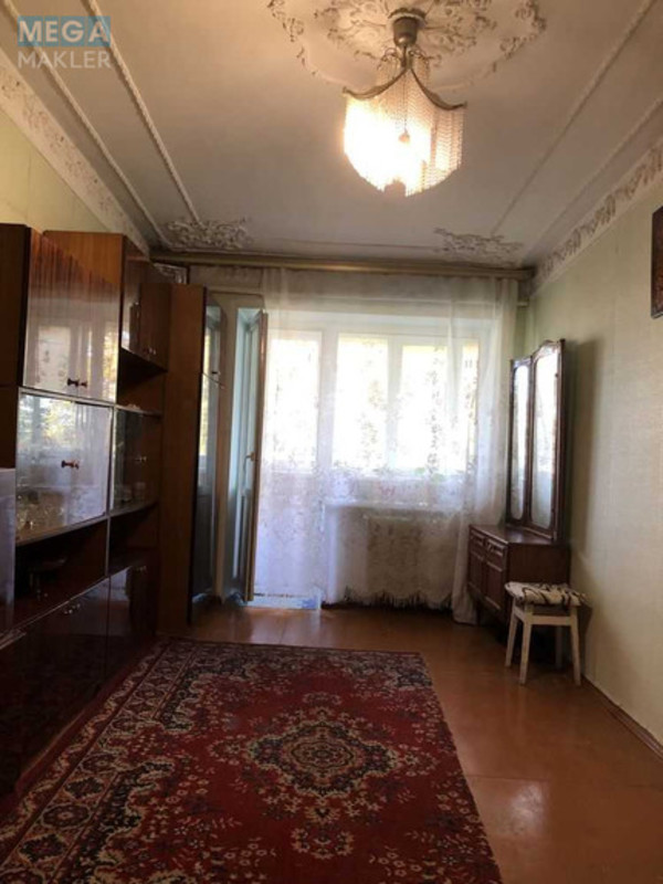 Продаж 3 кімнатної квартири (50/?/5), 5 пов. 5 пов. будинку, <a class="location-link" href="/kiev/" title="Недвижимость Київ">Київ</a>, <a class="location-link" href="/kiev/podolskij/" title="Недвижимость Подільський район">Подільський р-н</a>, Кирилівська вул., 110 (изображение 6)