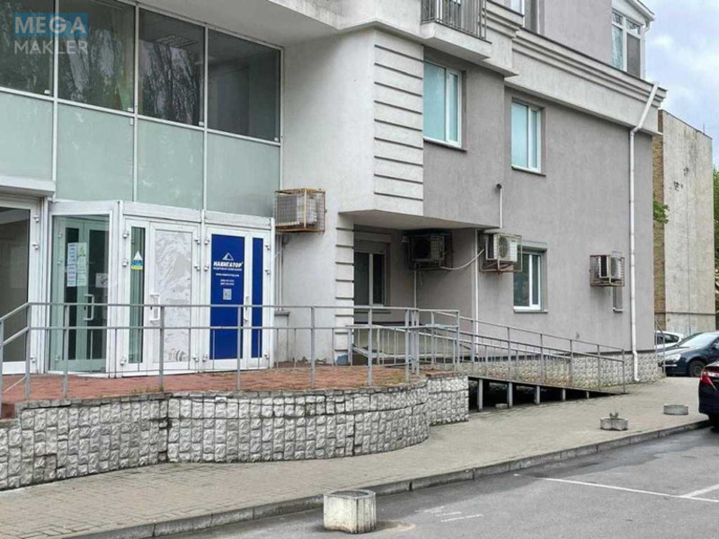 Продаж комерційної нерухомості, 100,20 кв.м, под офис, <a class="location-link" href="/kiev/" title="Недвижимость Київ">Київ</a>, <a class="location-link" href="/kiev/svyatoshinskij/" title="Недвижимость Святошинський район">Святошинський р-н</a>, Леся Курбаса просп., 7б (изображение 2)