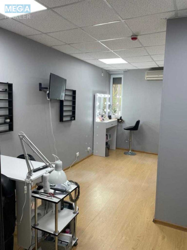 Продаж комерційної нерухомості, 100,20 кв.м, под офис, <a class="location-link" href="/kiev/" title="Недвижимость Київ">Київ</a>, <a class="location-link" href="/kiev/svyatoshinskij/" title="Недвижимость Святошинський район">Святошинський р-н</a>, Леся Курбаса просп., 7б (изображение 6)
