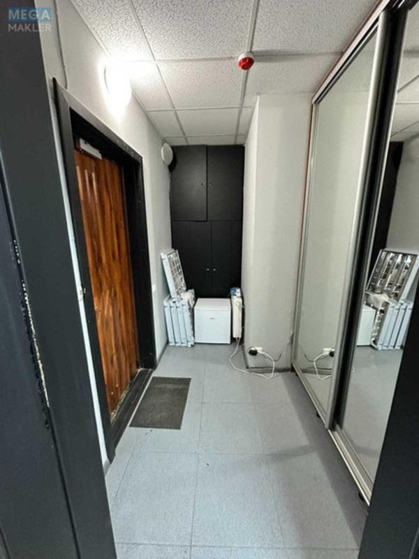 Продаж комерційної нерухомості, 100,20 кв.м, под офис, <a class="location-link" href="/kiev/" title="Недвижимость Київ">Київ</a>, <a class="location-link" href="/kiev/svyatoshinskij/" title="Недвижимость Святошинський район">Святошинський р-н</a>, Леся Курбаса просп., 7б (изображение 12)