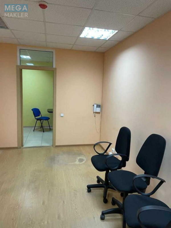 Продаж комерційної нерухомості, 100,20 кв.м, под офис, <a class="location-link" href="/kiev/" title="Недвижимость Київ">Київ</a>, <a class="location-link" href="/kiev/svyatoshinskij/" title="Недвижимость Святошинський район">Святошинський р-н</a>, Леся Курбаса просп., 7б (изображение 13)