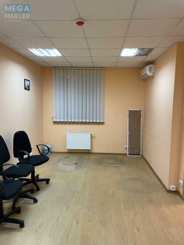 Продаж комерційної нерухомості, 100,20 кв.м, под офис, <a class="location-link" href="/kiev/" title="Недвижимость Київ">Київ</a>, <a class="location-link" href="/kiev/svyatoshinskij/" title="Недвижимость Святошинський район">Святошинський р-н</a>, Леся Курбаса просп., 7б (изображение 15)
