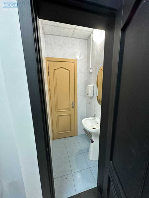 Продаж комерційної нерухомості, 100,20 кв.м, под офис, <a class="location-link" href="/kiev/" title="Недвижимость Київ">Київ</a>, <a class="location-link" href="/kiev/svyatoshinskij/" title="Недвижимость Святошинський район">Святошинський р-н</a>, Леся Курбаса просп., 7б (изображение 19)