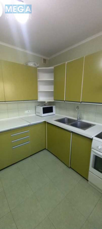 Оренда 3 кімнатної квартири, <a class="location-link" href="/kiev/" title="Недвижимость Київ">Київ</a>, <a class="location-link" href="/kiev/solomenskij/" title="Недвижимость Солом'янський район">Солом'янський р-н</a>, Митрополита Василия Липковского ул., 26 (изображение 2)