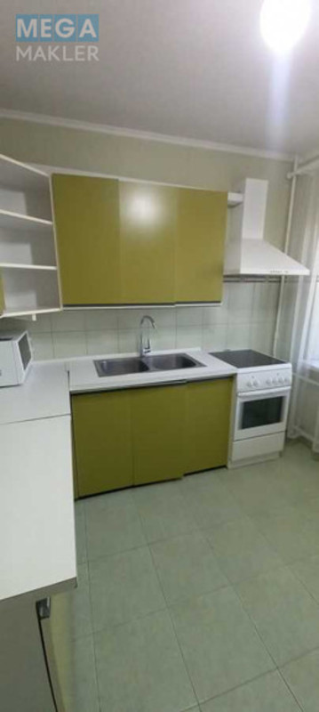 Оренда 3 кімнатної квартири, <a class="location-link" href="/kiev/" title="Недвижимость Київ">Київ</a>, <a class="location-link" href="/kiev/solomenskij/" title="Недвижимость Солом'янський район">Солом'янський р-н</a>, Митрополита Василия Липковского ул., 26 (изображение 3)
