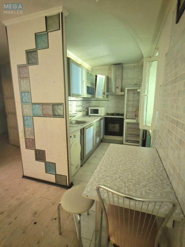 Продаж 2 кімнатної квартири (90/29/5,5), 1 пов. 9 пов. будинку, <a class="location-link" href="/kiev/" title="Недвижимость Київ">Київ</a>, <a class="location-link" href="/kiev/podolskij/" title="Недвижимость Подільський район">Подільський р-н</a>, Кирилловская ул., 99/1к3 (изображение 4)