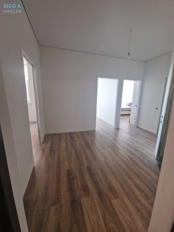Продаж 3 кімнатної квартири (81/45/18), 6 пов. 7 пов. будинку, <a class="location-link" href="/chabany/" title="Недвижимость Чабані">Чабани</a>, Покровская, 26 (изображение 3)