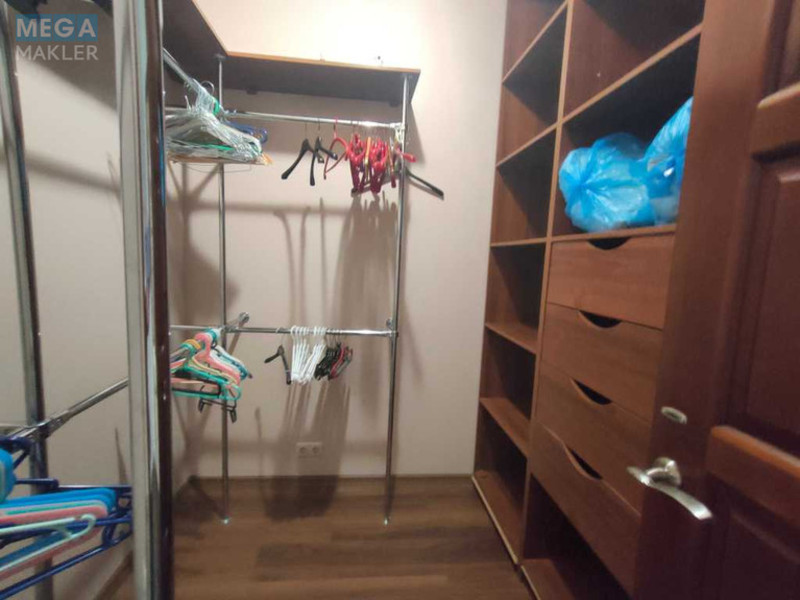 Оренда 2 кімнатної квартири, <a class="location-link" href="/kiev/" title="Недвижимость Київ">Київ</a>, <a class="location-link" href="/kiev/goloseevskij/" title="Недвижимость Голосіївський район">Голосіївський р-н</a>, Голосіївська вул., 13Б (изображение 17)