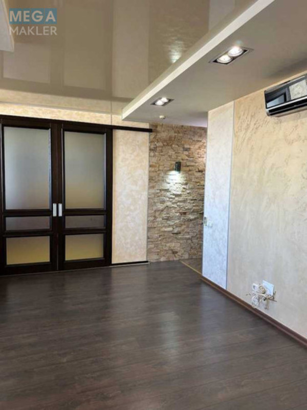 Продаж 5 кімнатної квартири (213/136/15), 24 пов. 36 пов. будинку, <a class="location-link" href="/kiev/" title="Недвижимость Київ">Київ</a>, <a class="location-link" href="/kiev/darnickij/" title="Недвижимость Дарницький район">Дарницький р-н</a>, Срибнокильская ул., 1 (изображение 2)