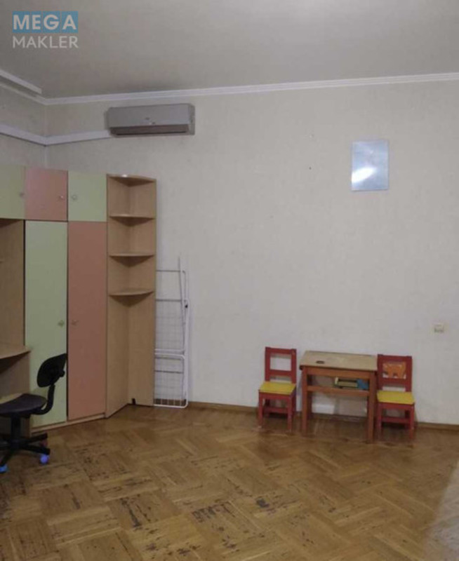 Продаж 3 кімнатної квартири (102/75/10), 3 пов. 8 пов. будинку, <a class="location-link" href="/kiev/" title="Недвижимость Київ">Київ</a>, <a class="location-link" href="/kiev/podolskij/" title="Недвижимость Подільський район">Подільський р-н</a>, Туровская ул., 29 (изображение 4)