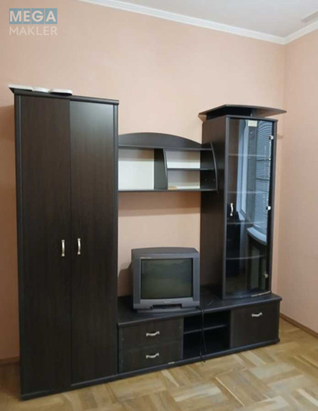 Продаж 3 кімнатної квартири (102/75/10), 3 пов. 8 пов. будинку, <a class="location-link" href="/kiev/" title="Недвижимость Київ">Київ</a>, <a class="location-link" href="/kiev/podolskij/" title="Недвижимость Подільський район">Подільський р-н</a>, Туровская ул., 29 (изображение 5)