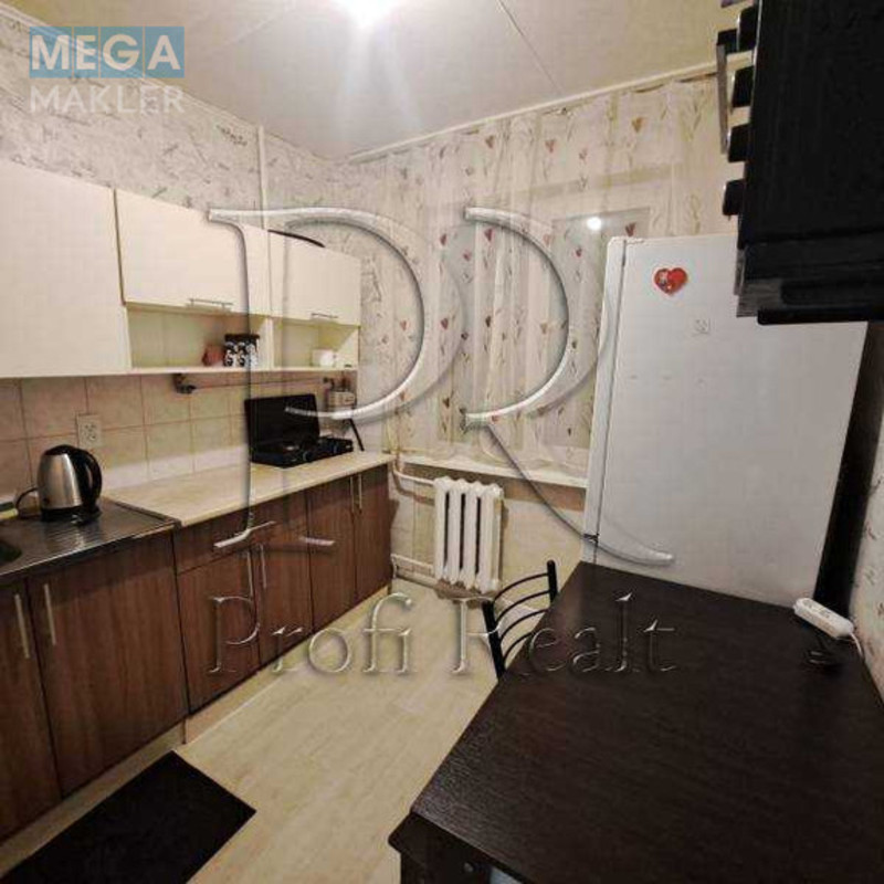 Продаж 1 кімнатної квартири (33/17/6), 1 пов. 5 пов. будинку, <a class="location-link" href="/kiev/" title="Недвижимость Київ">Київ</a>, <a class="location-link" href="/kiev/solomenskij/" title="Недвижимость Солом'янський район">Солом'янський р-н</a>, Василенка Миколи вулиця, 13А (изображение 8)