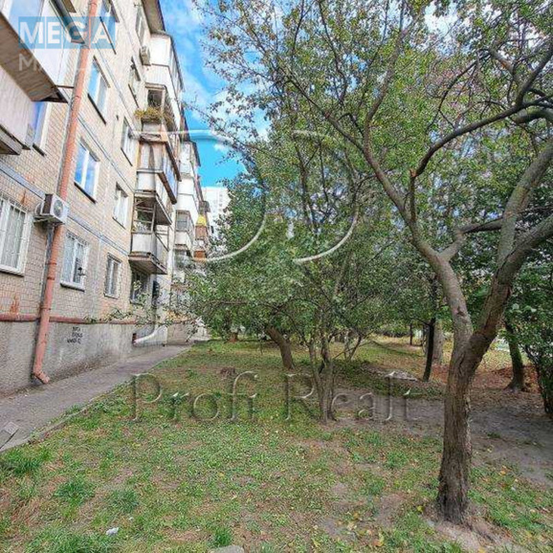 Продаж 1 кімнатної квартири (33/17/6), 1 пов. 5 пов. будинку, <a class="location-link" href="/kiev/" title="Недвижимость Київ">Київ</a>, <a class="location-link" href="/kiev/solomenskij/" title="Недвижимость Солом'янський район">Солом'янський р-н</a>, Василенка Миколи вулиця, 13А (изображение 11)