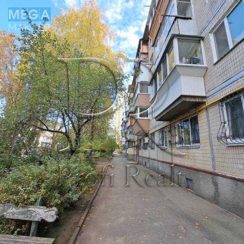 Продаж 1 кімнатної квартири (33/17/6), 1 пов. 5 пов. будинку, <a class="location-link" href="/kiev/" title="Недвижимость Київ">Київ</a>, <a class="location-link" href="/kiev/solomenskij/" title="Недвижимость Солом'янський район">Солом'янський р-н</a>, Василенка Миколи вулиця, 13А (изображение 13)
