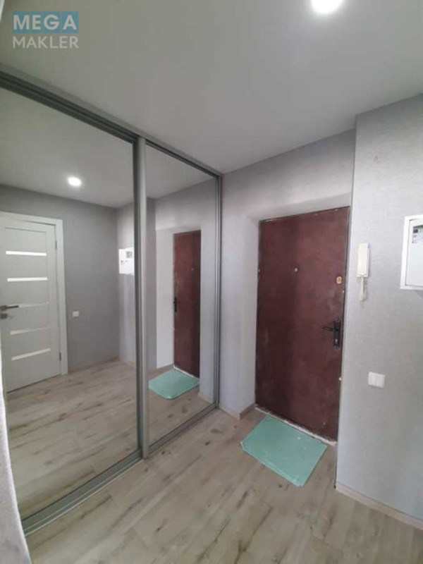 Продаж 1 кімнатної квартири (36/17/9), 10 пов. 14 пов. будинку, <a class="location-link" href="/kiev/" title="Недвижимость Київ">Київ</a>, <a class="location-link" href="/kiev/solomenskij/" title="Недвижимость Солом'янський район">Солом'янський р-н</a>, Юліуса Фучика вул., 15 (изображение 13)