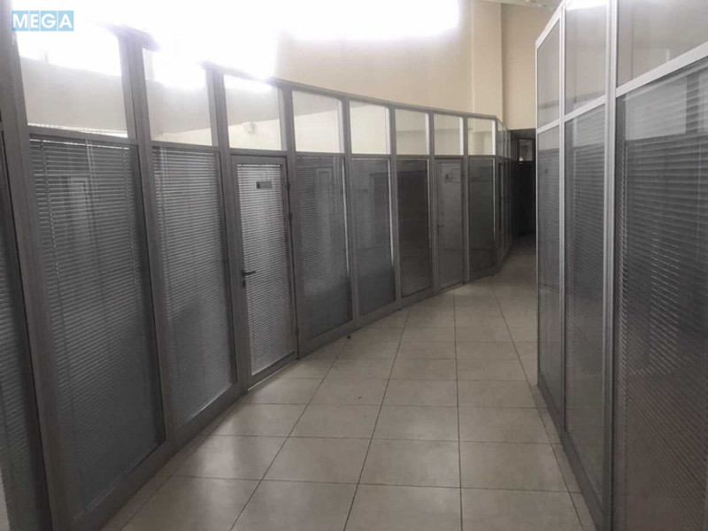Оренда комерційної нерухомості, 277,60 кв.м, под офис, <a class="location-link" href="/rovno/" title="Недвижимость Рівне">Рівне</a>, Петра Полтави, 1а (изображение 11)