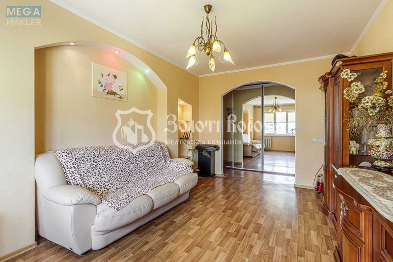 Продаж 3 кімнатної квартири (71/42/9), 6 пов. 9 пов. будинку, <a class="location-link" href="/kiev/" title="Недвижимость Київ">Київ</a>, <a class="location-link" href="/kiev/darnickij/" title="Недвижимость Дарницький район">Дарницький р-н</a>, Харківське шосе, 174б (изображение 2)